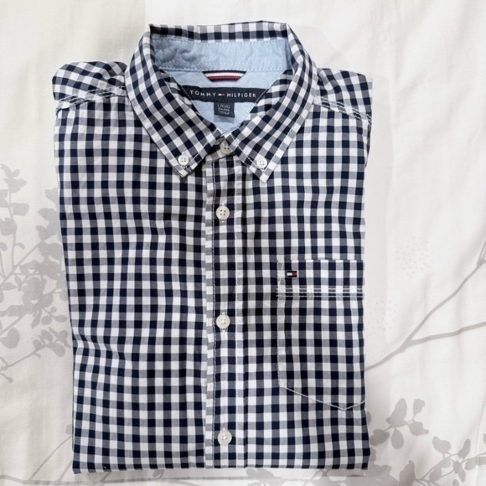 Tommy Hilfiger Collared Shirt Blue Checkered Button Down Size 16/18 Youth Large